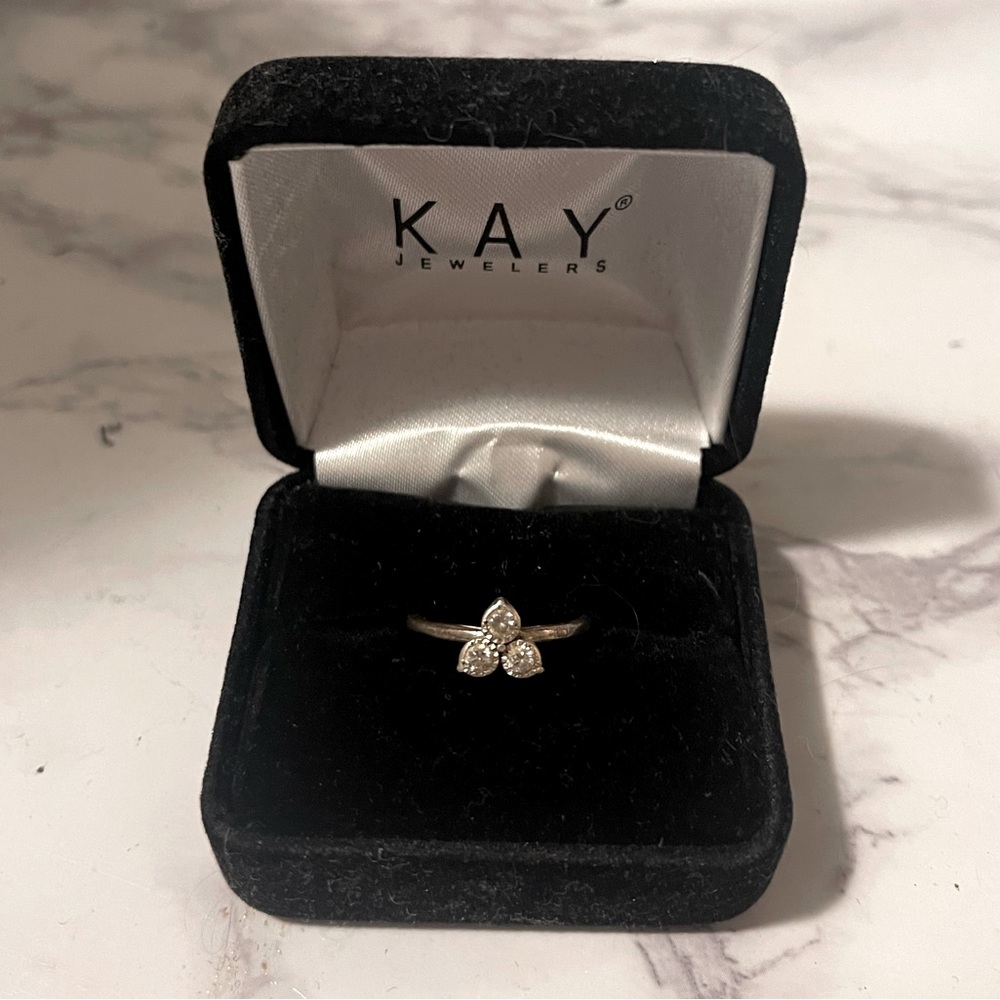 Kay Jewelers Triple Diamond Ring